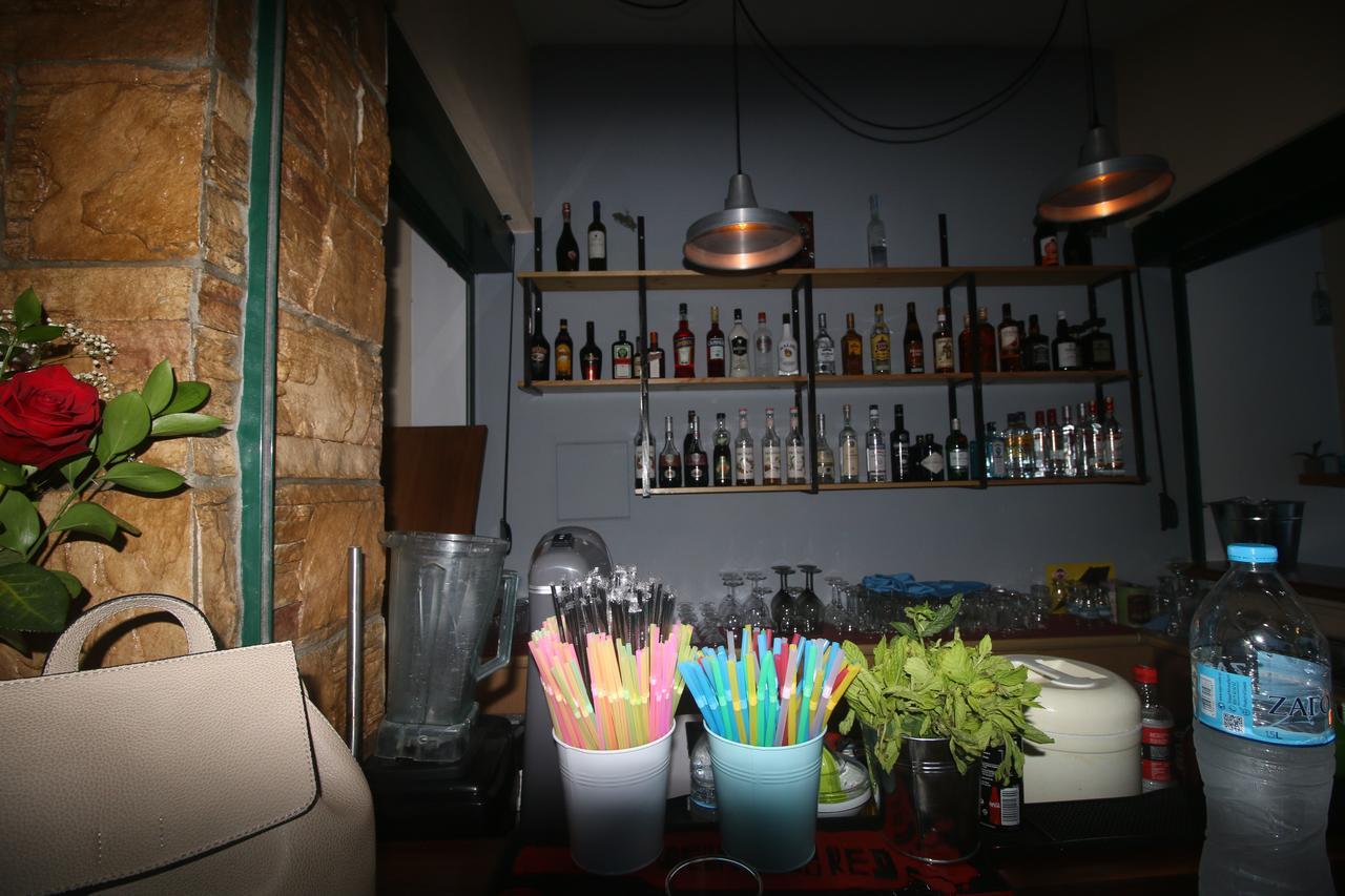 Utopia Kavos Bagian luar foto