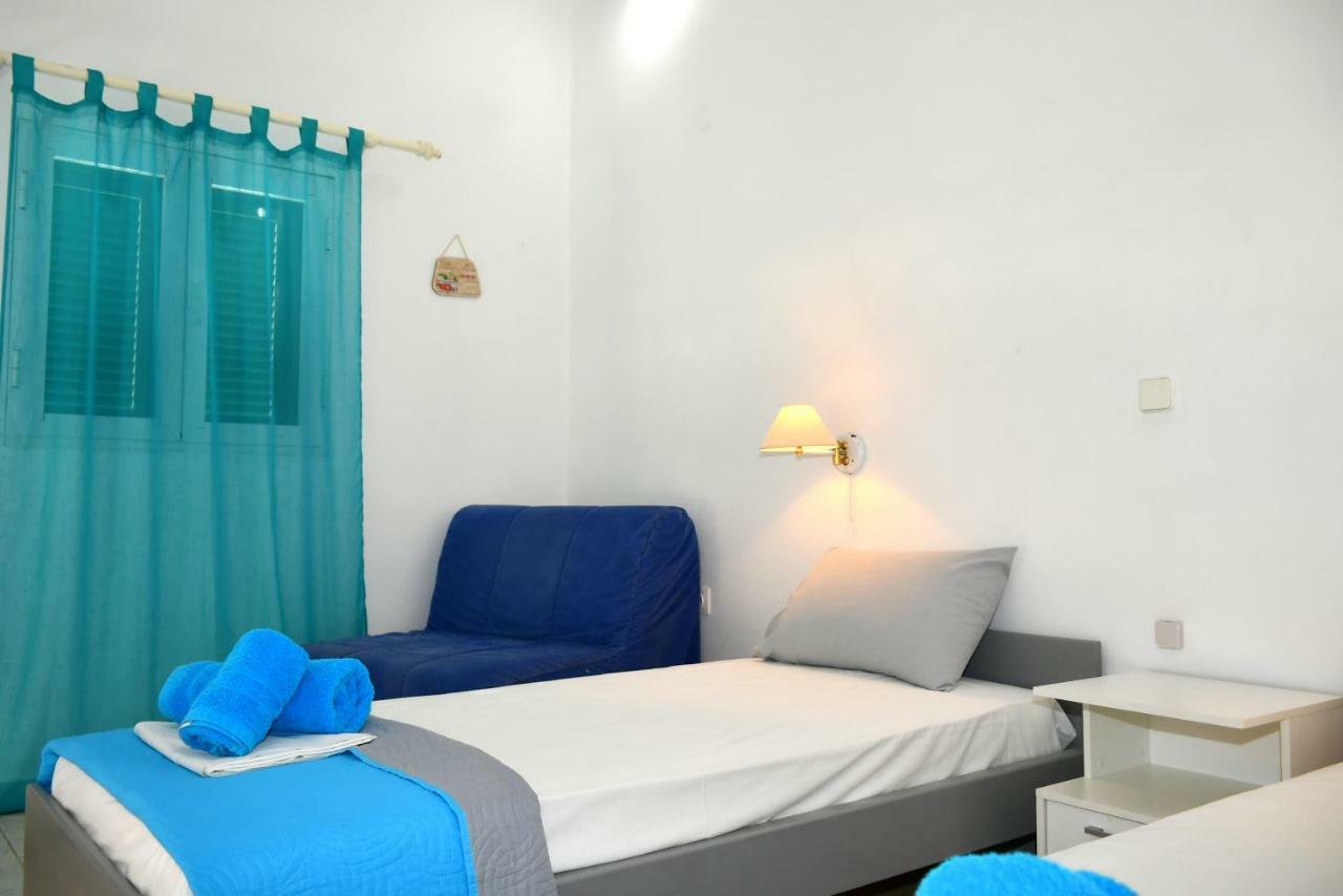 Utopia Kavos Bagian luar foto