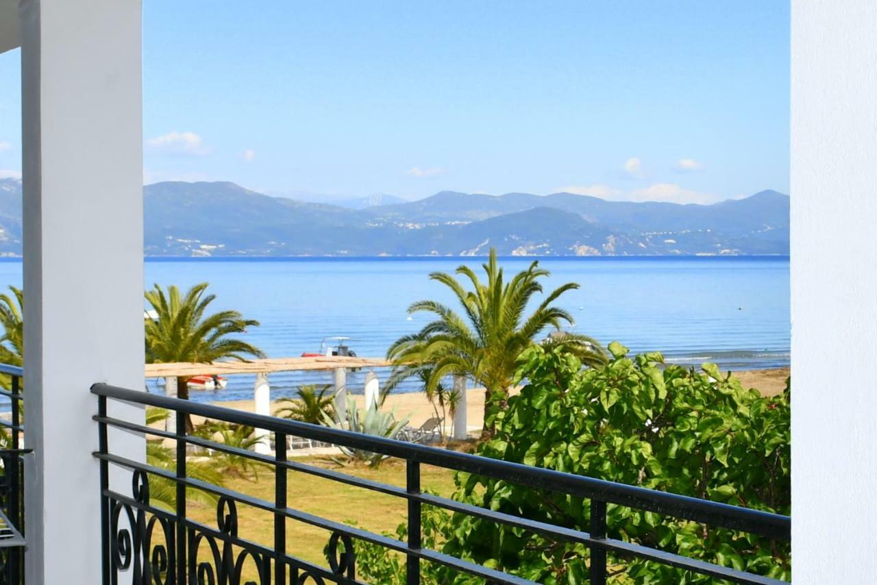 Utopia Kavos Bagian luar foto
